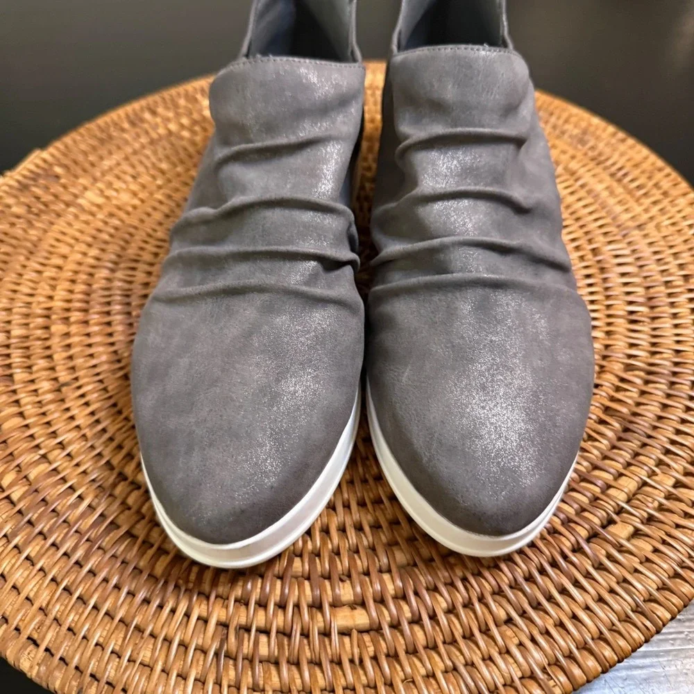 Antelope Womens Ruched Metallic Grey Leather Slip‎ On Platform Sneakers Shoes 39